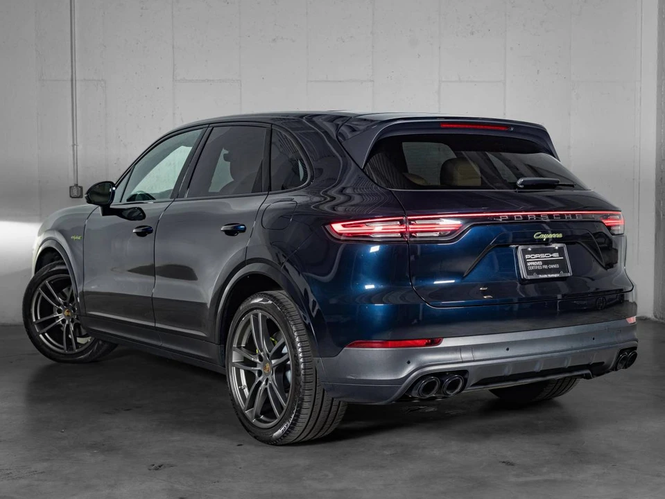 2023 Porsche 9Y0/9Y3 Cayenne - Image 3 of 5