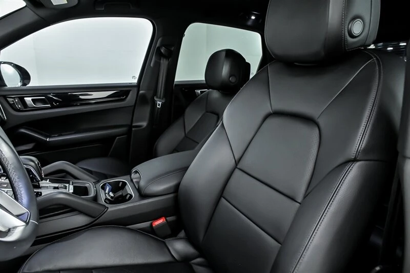 2023 Porsche 9Y0/9Y3 Cayenne - Image 17 of 31
