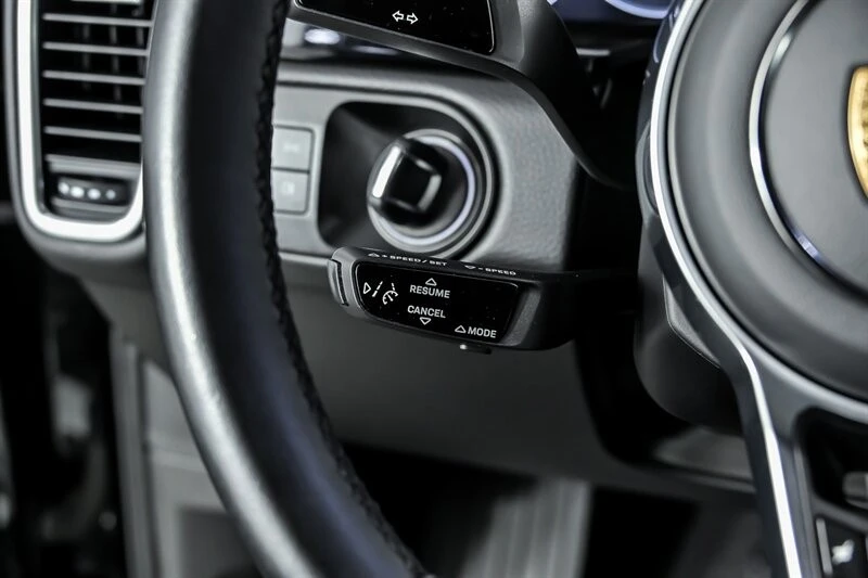 2023 Porsche 9Y0/9Y3 Cayenne - Image 24 of 31
