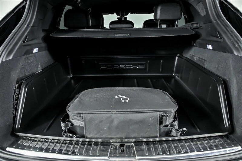 2023 Porsche 9Y0/9Y3 Cayenne - Image 12 of 31