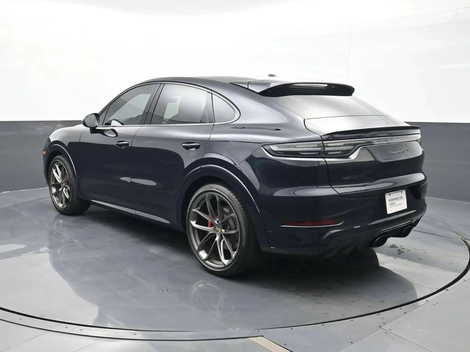 2023 Porsche 9Y0/9Y3 Cayenne GTS - Image 3 of 5