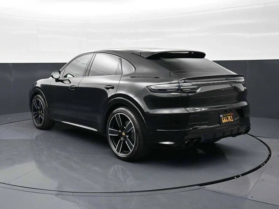 2023 Porsche 9Y0/9Y3 Cayenne GTS - Image 3 of 5
