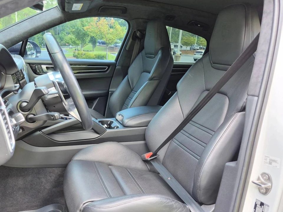 2023 Porsche 9Y0/9Y3 Cayenne GTS - Image 5 of 5