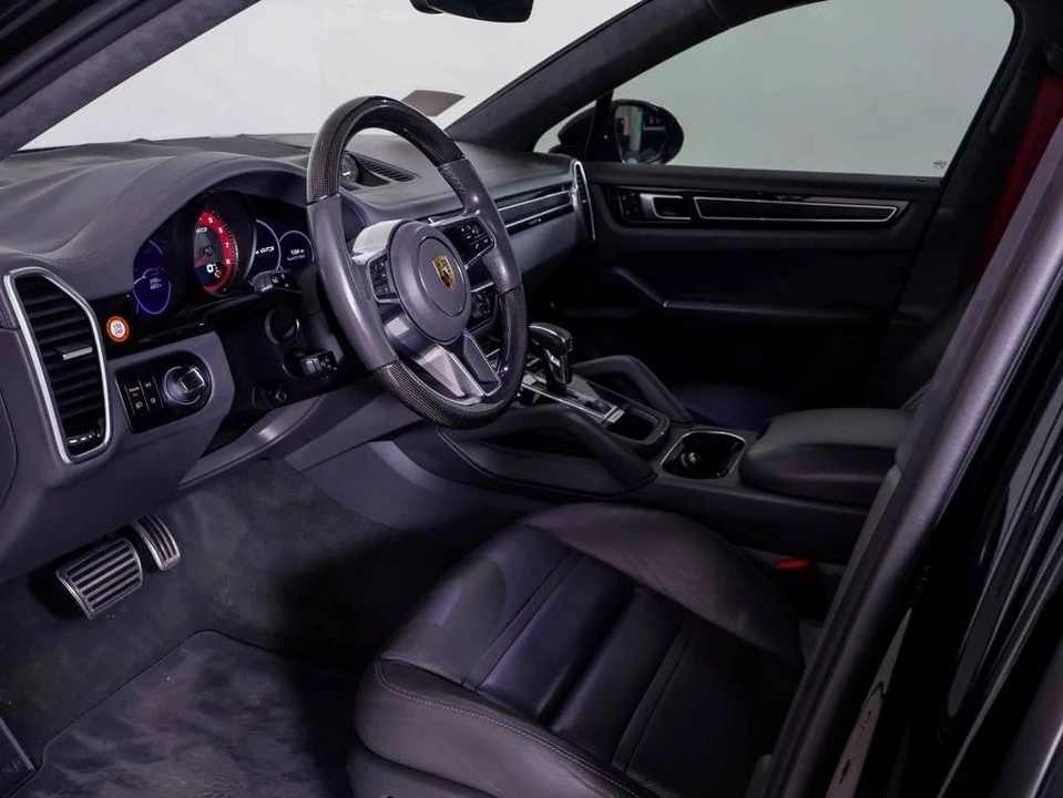 2023 Porsche 9Y0/9Y3 Cayenne GTS - Image 4 of 5