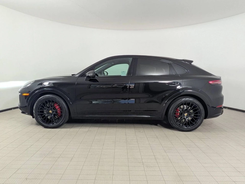 2023 Porsche 9Y0/9Y3 Cayenne GTS - Image 2 of 5