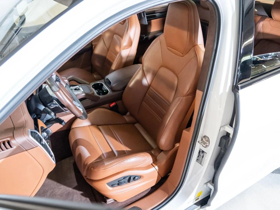 2023 Porsche 9Y0/9Y3 Cayenne GTS - Image 6 of 31