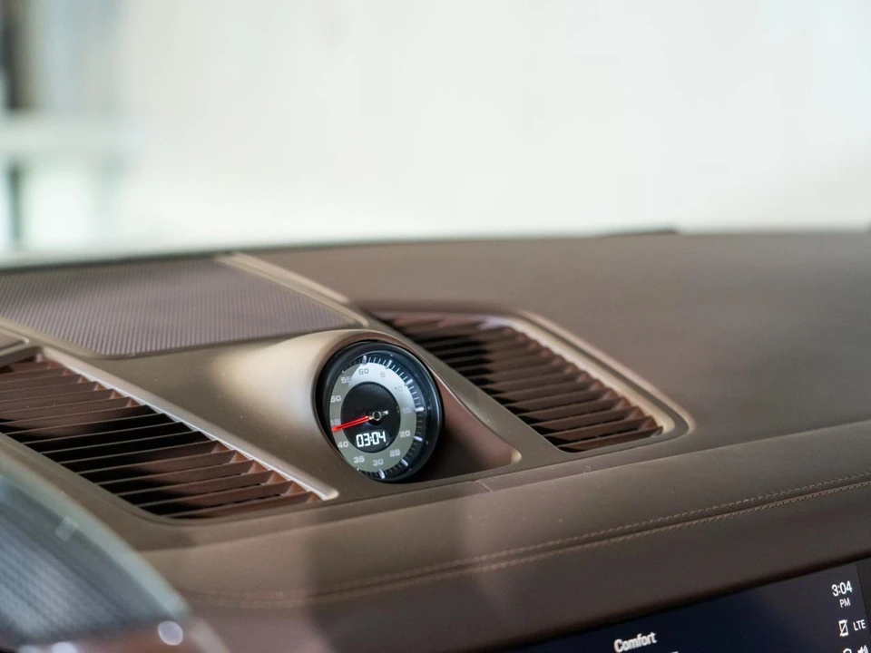 2023 Porsche 9Y0/9Y3 Cayenne GTS - Image 21 of 31