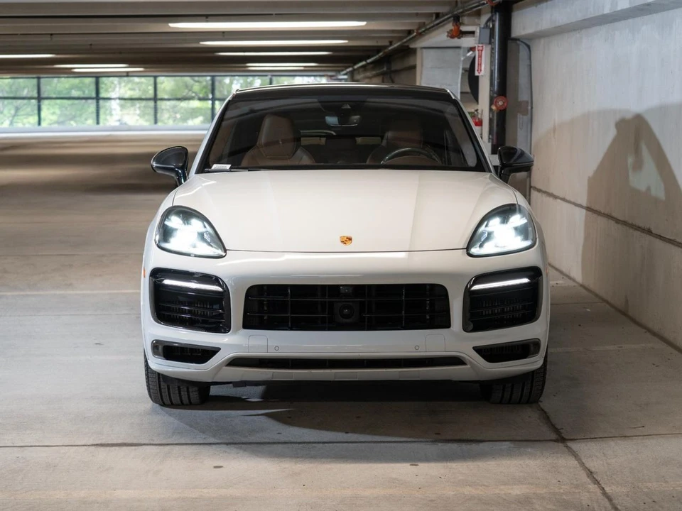 2023 Porsche 9Y0/9Y3 Cayenne GTS - Image 7 of 31