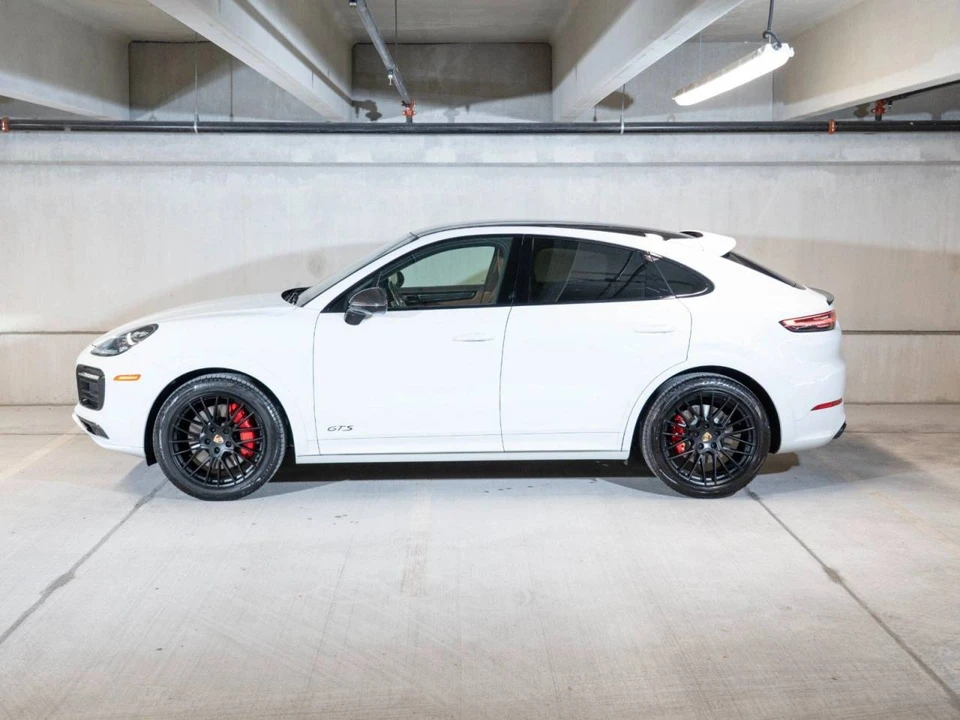 2023 Porsche 9Y0/9Y3 Cayenne GTS - Image 2 of 5
