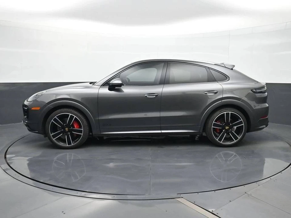 2023 Porsche 9Y0/9Y3 Cayenne GTS - Image 2 of 5