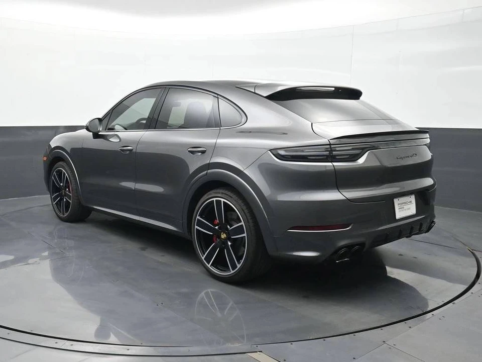 2023 Porsche 9Y0/9Y3 Cayenne GTS - Image 3 of 5