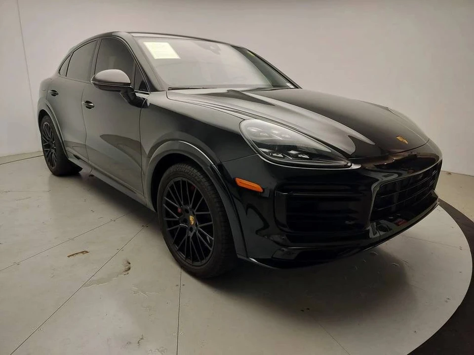 2023 Porsche 9Y0/9Y3 Cayenne GTS - Image 3 of 5