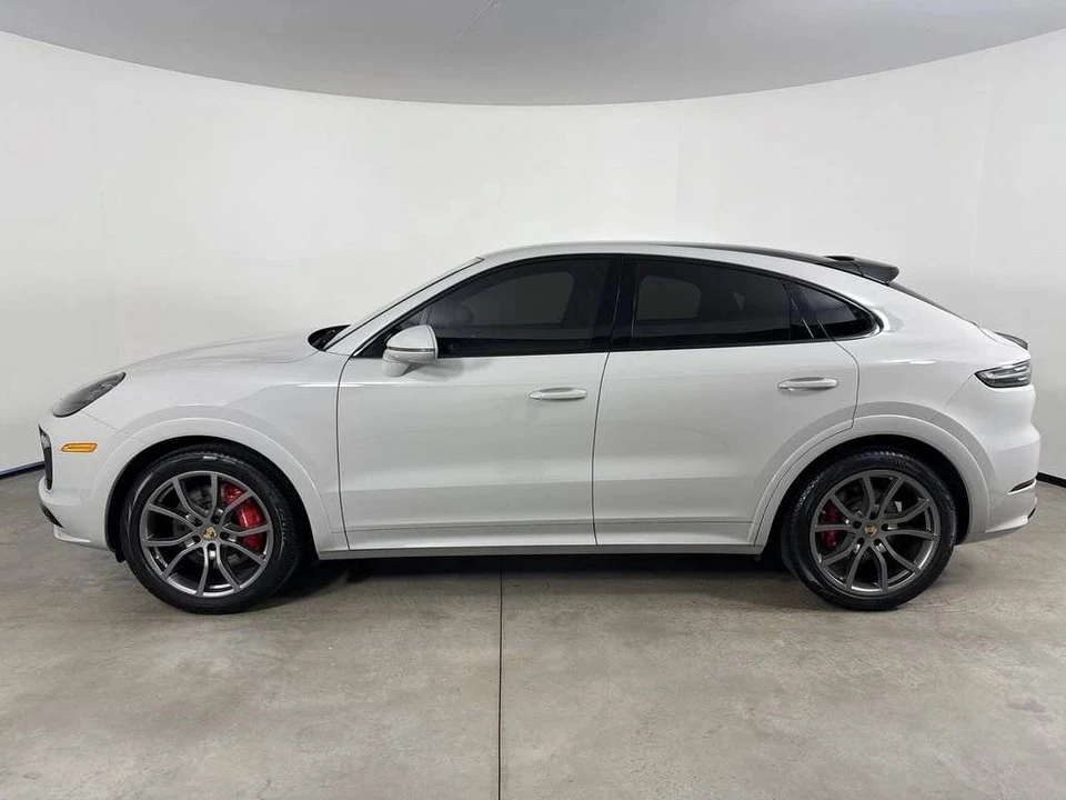 2023 Porsche 9Y0/9Y3 Cayenne GTS - Image 2 of 5