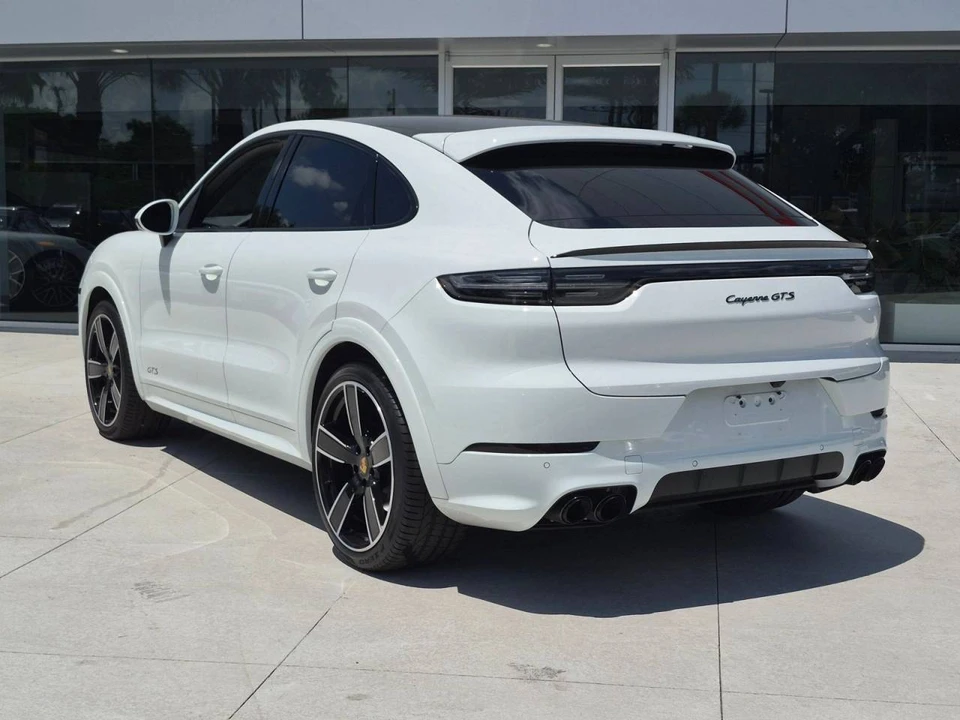 2023 Porsche 9Y0/9Y3 Cayenne GTS - Image 3 of 5