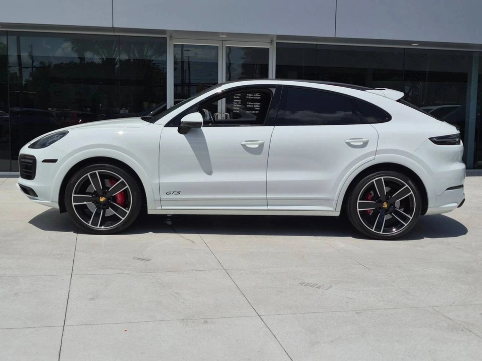 2023 Porsche 9Y0/9Y3 Cayenne GTS - Image 2 of 5