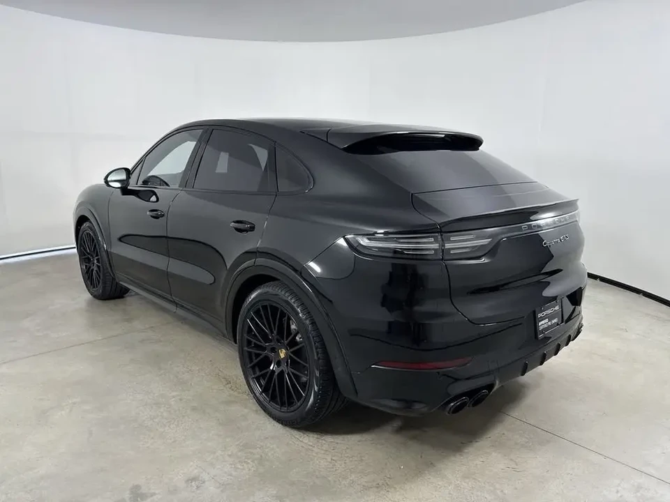 2023 Porsche 9Y0/9Y3 Cayenne GTS - Image 24 of 31