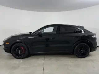 2023 Porsche 9Y0/9Y3 Cayenne GTS - Image 13 of 31