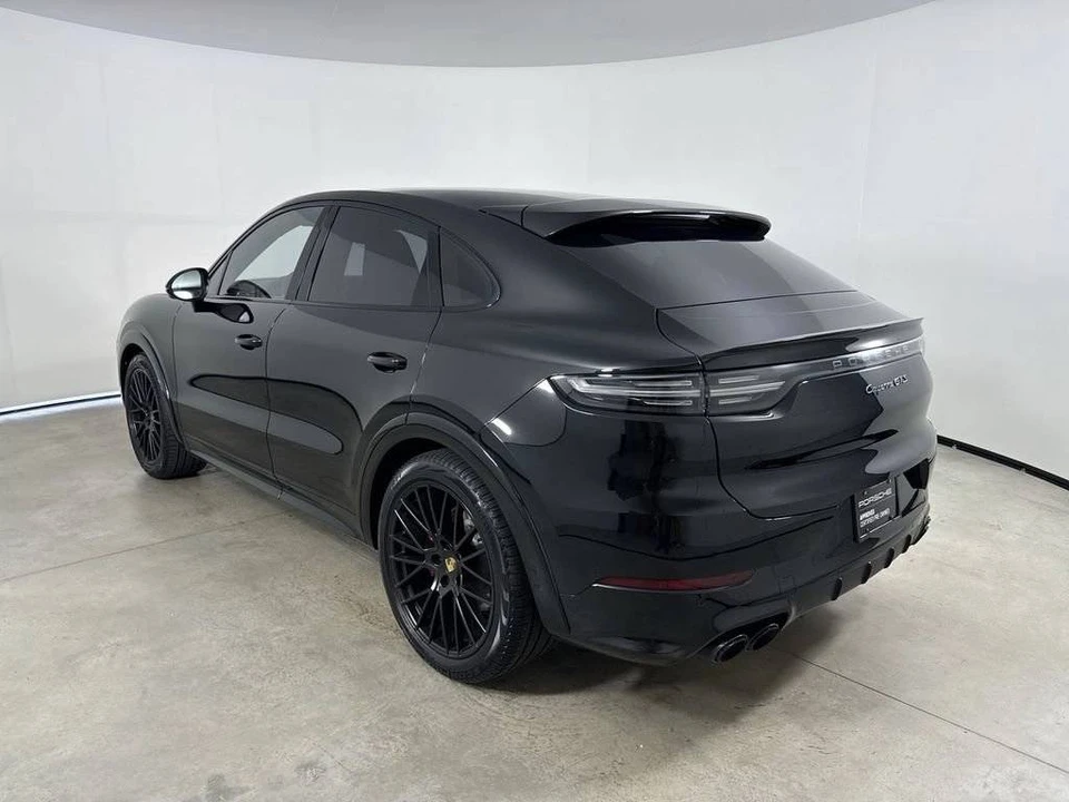 2023 Porsche 9Y0/9Y3 Cayenne GTS - Image 3 of 5