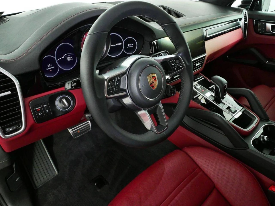 2023 Porsche 9Y0/9Y3 Cayenne GTS - Image 4 of 5