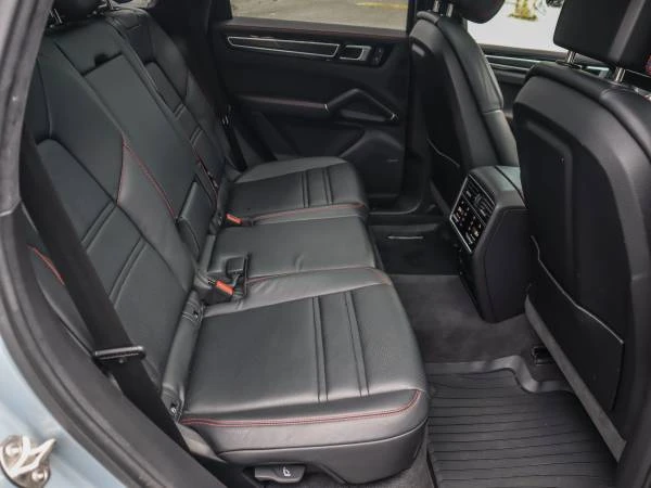 2023 Porsche 9Y0/9Y3 Cayenne GTS - Image 9 of 19