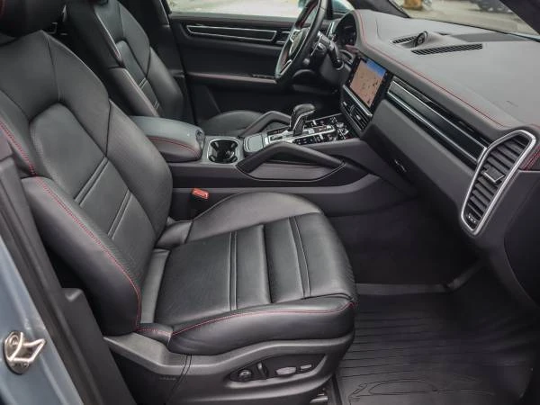 2023 Porsche 9Y0/9Y3 Cayenne GTS - Image 8 of 19