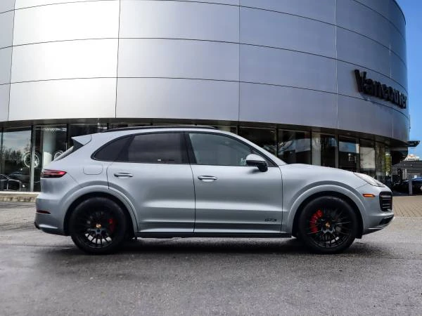 2023 Porsche 9Y0/9Y3 Cayenne GTS - Image 17 of 19