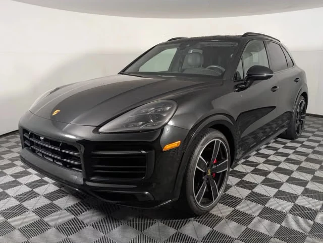 2023 Porsche 9Y0/9Y3 Cayenne GTS - Image 2 of 31