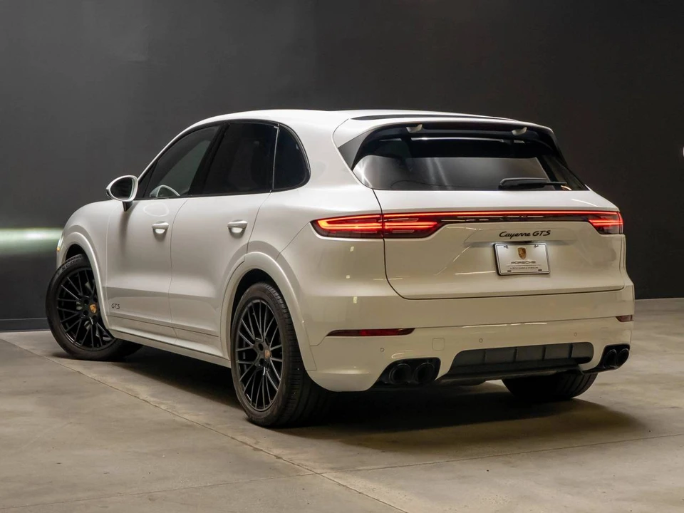 2023 Porsche 9Y0/9Y3 Cayenne GTS - Image 3 of 5