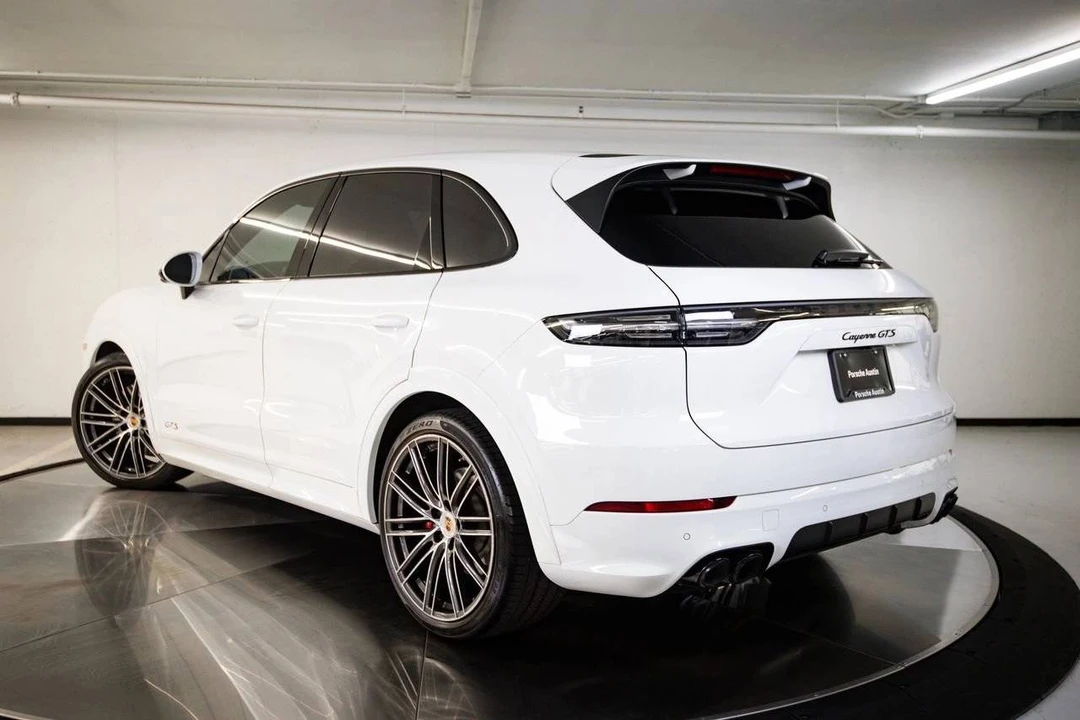 2023 Porsche 9Y0/9Y3 Cayenne GTS - Image 2 of 5