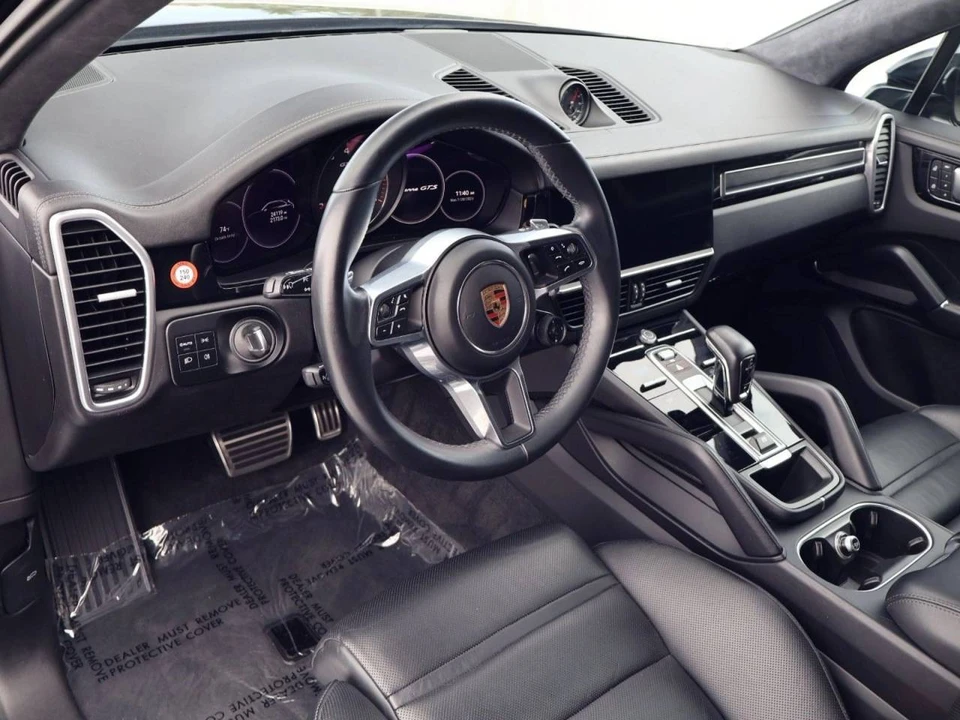 2023 Porsche 9Y0/9Y3 Cayenne GTS - Image 4 of 5