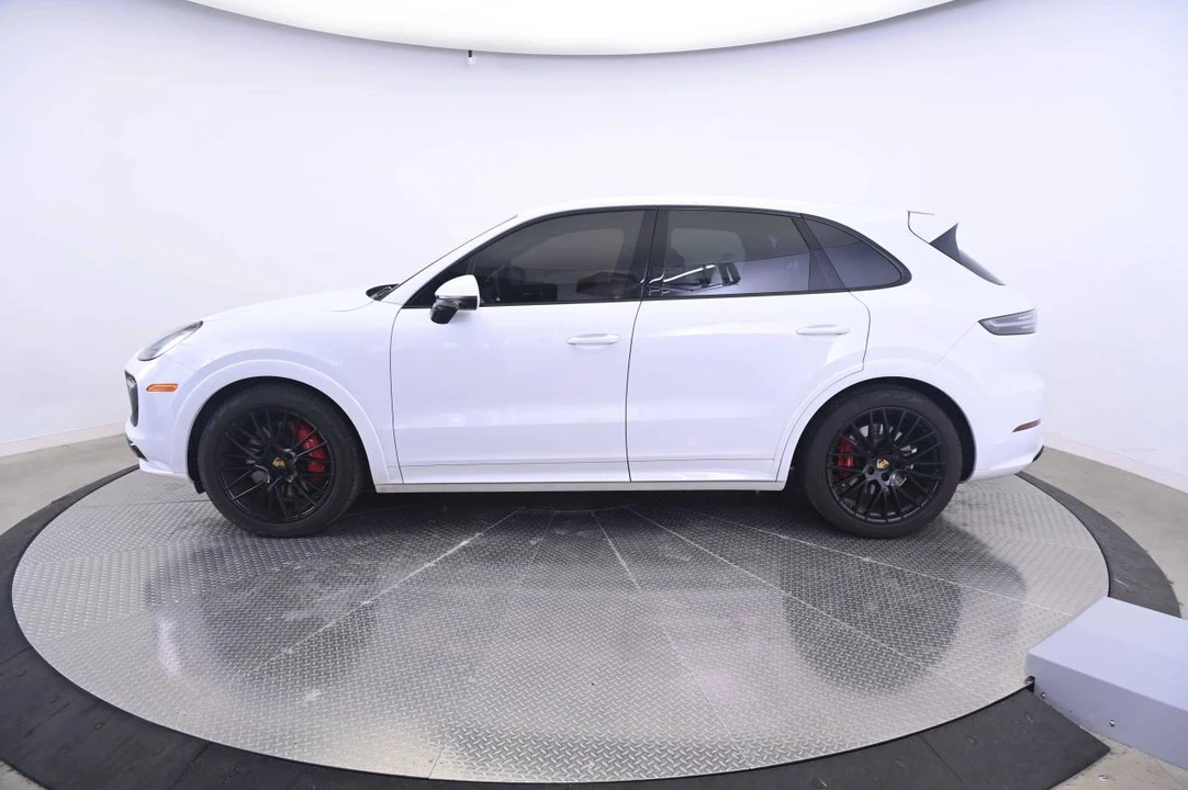 2023 Porsche 9Y0/9Y3 Cayenne GTS - Image 2 of 5