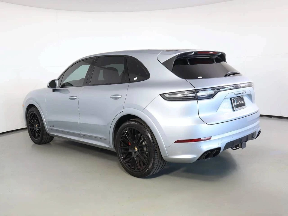 2023 Porsche 9Y0/9Y3 Cayenne GTS - Image 3 of 5