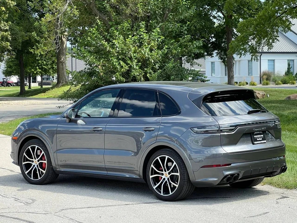 2023 Porsche 9Y0/9Y3 Cayenne GTS - Image 3 of 5