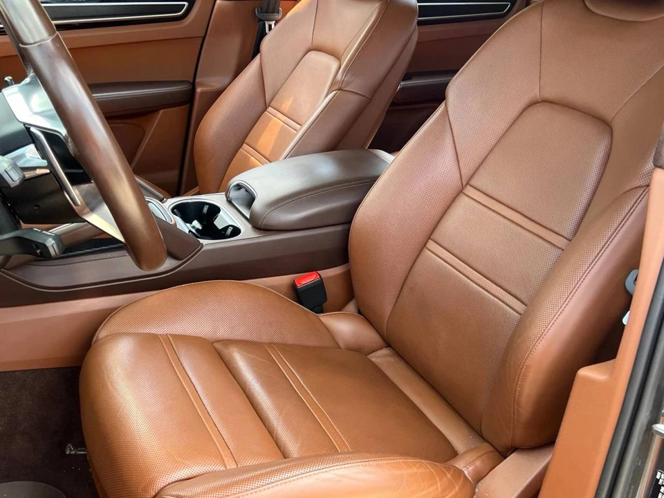 2023 Porsche 9Y0/9Y3 Cayenne GTS - Image 5 of 5