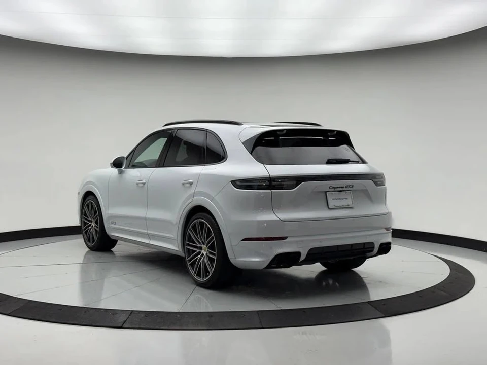 2023 Porsche 9Y0/9Y3 Cayenne GTS - Image 20 of 31