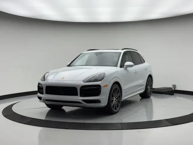 2023 Porsche 9Y0/9Y3 Cayenne GTS - Image 6 of 31