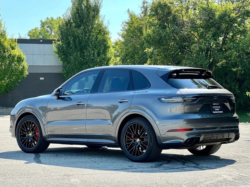 2023 Porsche 9Y0/9Y3 Cayenne GTS - Image 3 of 5
