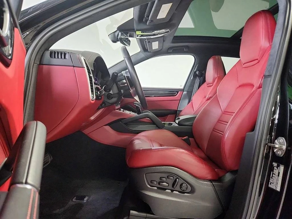 2023 Porsche 9Y0/9Y3 Cayenne GTS - Image 5 of 5