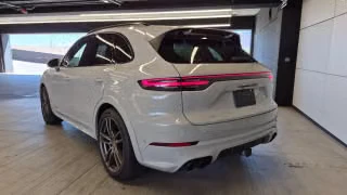 2023 Porsche 9Y0/9Y3 Cayenne GTS - Image 17 of 31