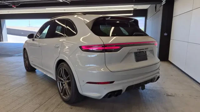2023 Porsche 9Y0/9Y3 Cayenne GTS - Image 22 of 31