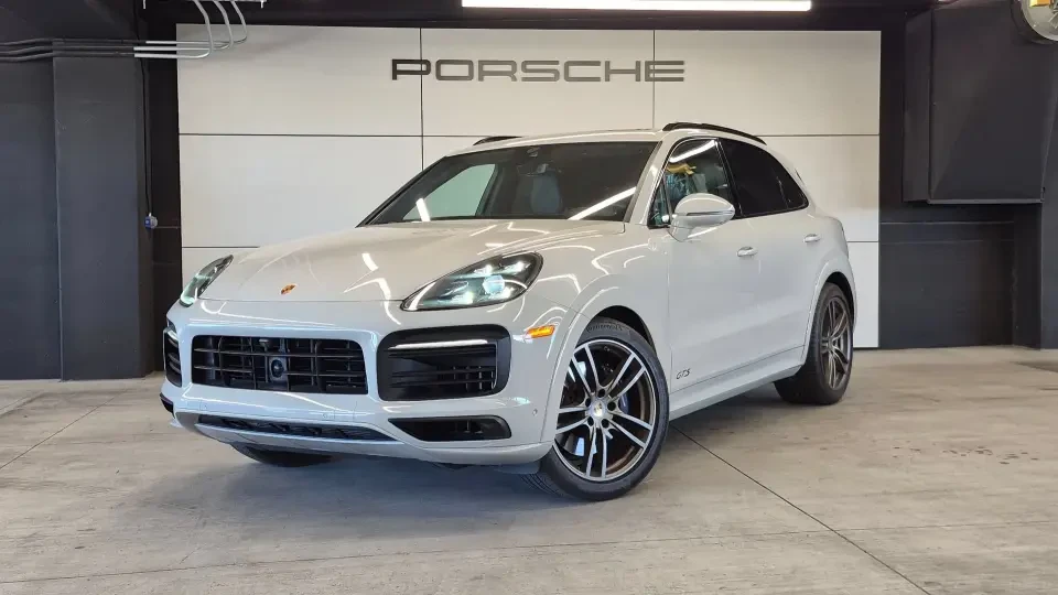 2023 Porsche 9Y0/9Y3 Cayenne GTS - Image 7 of 31