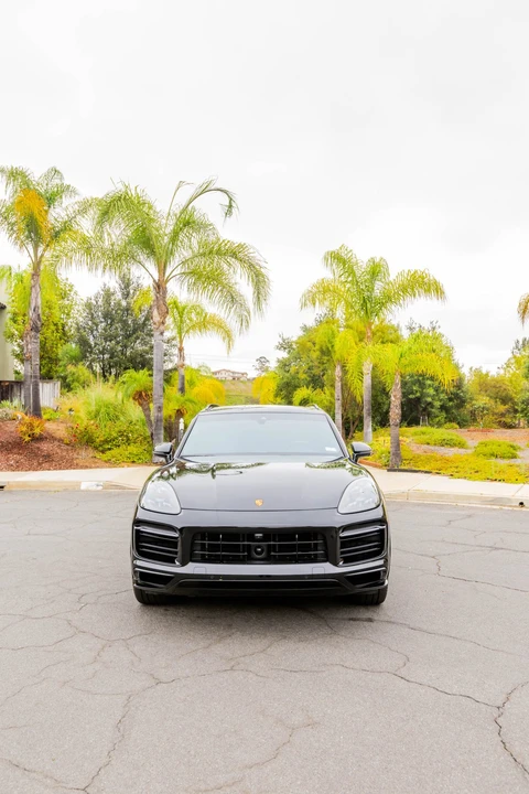 2023 Porsche 9Y0/9Y3 Cayenne GTS - Image 10 of 31