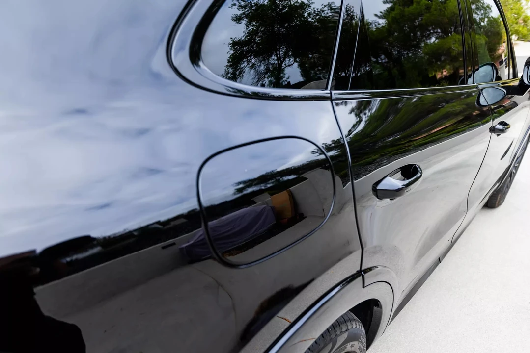 2023 Porsche 9Y0/9Y3 Cayenne GTS - Image 24 of 31