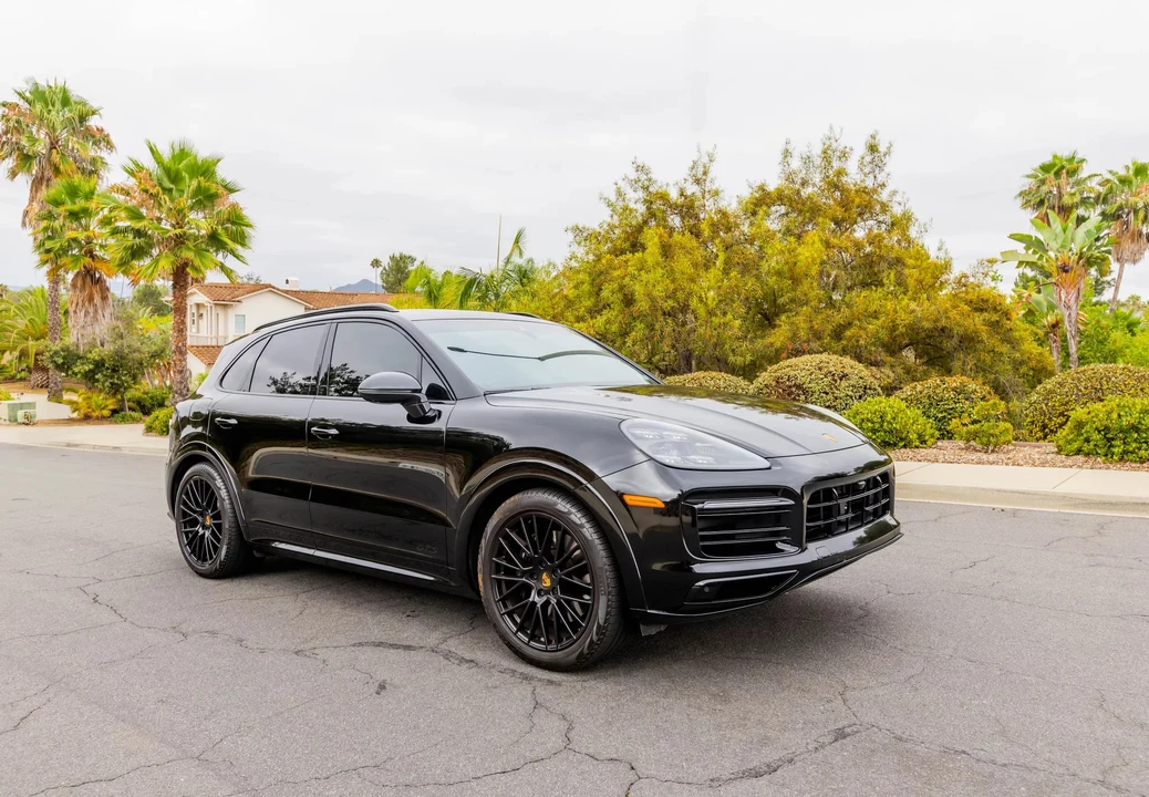 2023 Porsche 9Y0/9Y3 Cayenne GTS - Image 8 of 31
