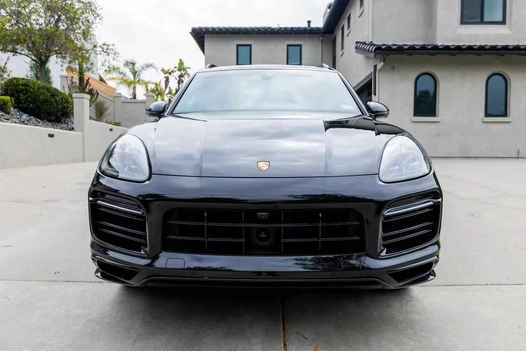 2023 Porsche 9Y0/9Y3 Cayenne GTS - Image 12 of 31