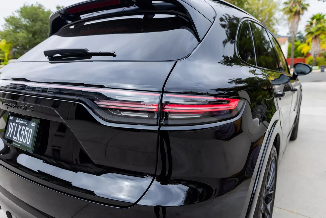 2023 Porsche 9Y0/9Y3 Cayenne GTS - Image 23 of 31