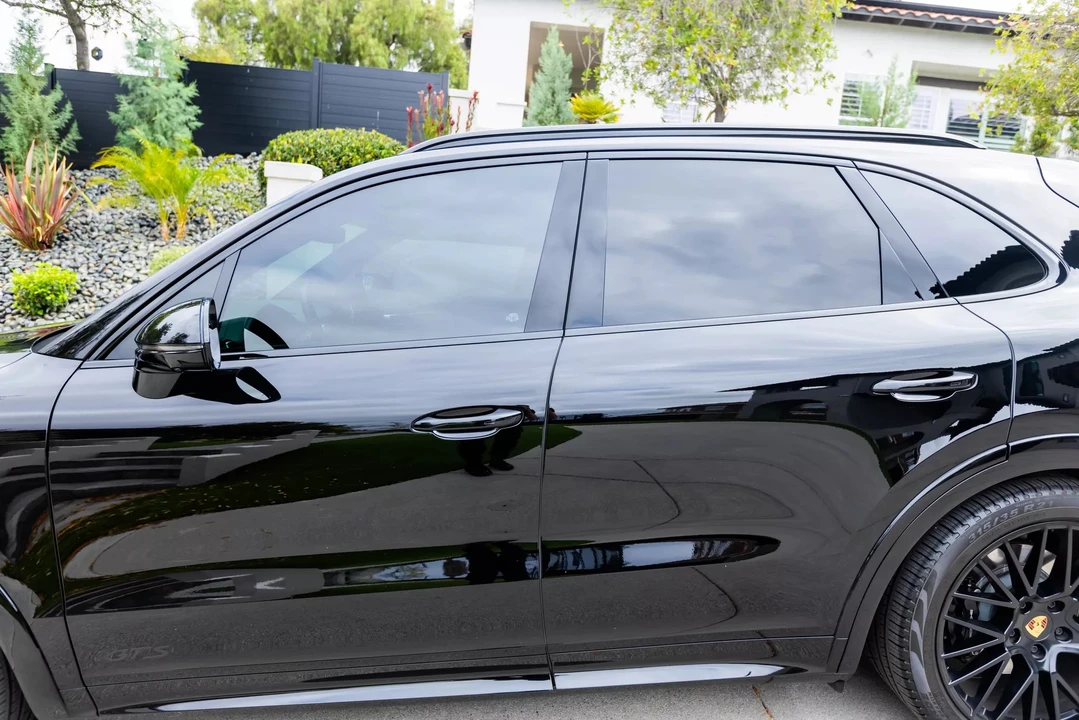 2023 Porsche 9Y0/9Y3 Cayenne GTS - Image 16 of 31