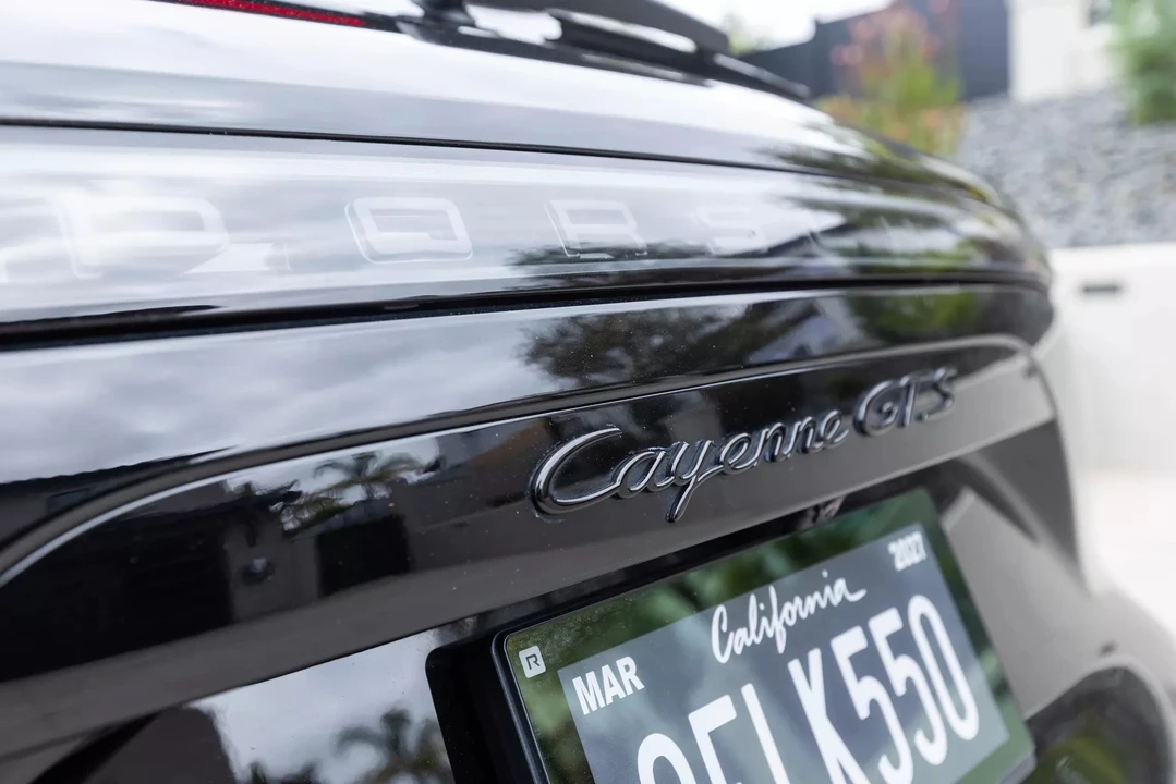 2023 Porsche 9Y0/9Y3 Cayenne GTS - Image 20 of 31