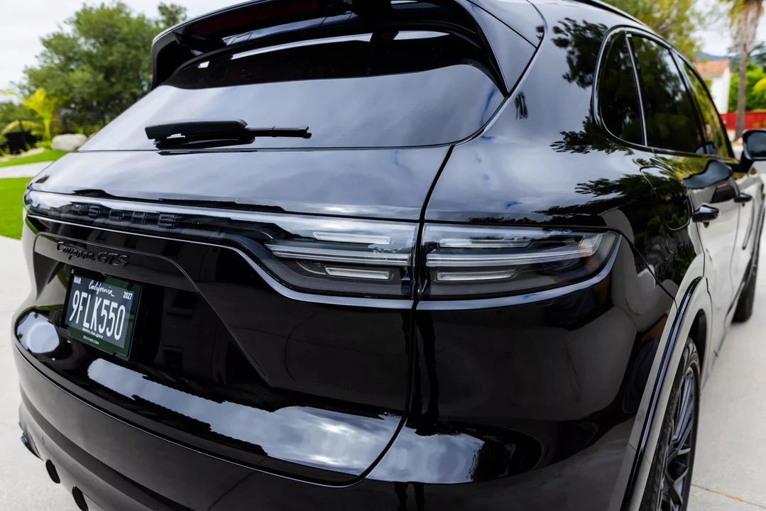 2023 Porsche 9Y0/9Y3 Cayenne GTS - Image 21 of 31