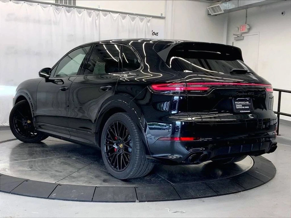 2023 Porsche 9Y0/9Y3 Cayenne GTS - Image 3 of 5